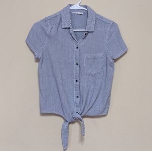 Aeropostale white and blue striped top